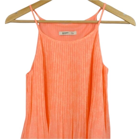 NEW Old Navy Peach Floral Chiffon Pleated A-line Sleeveless Tank Top Size Small - Picture 3 of 9